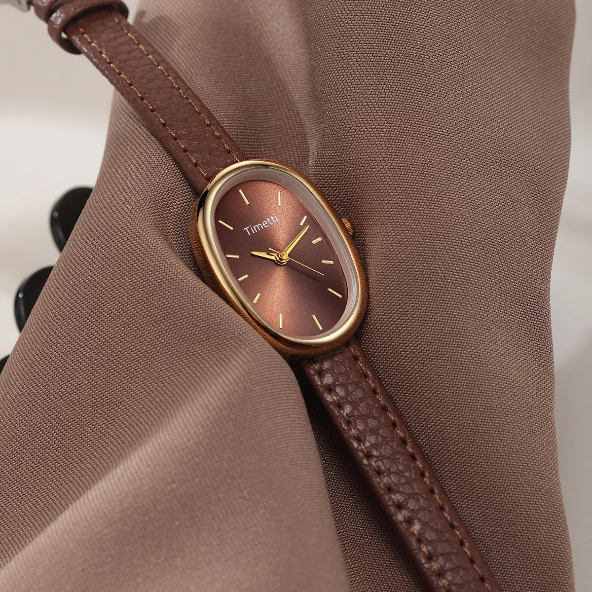 REBIRTH Retro Oval Leather Women's Watch – Quartz Elegant