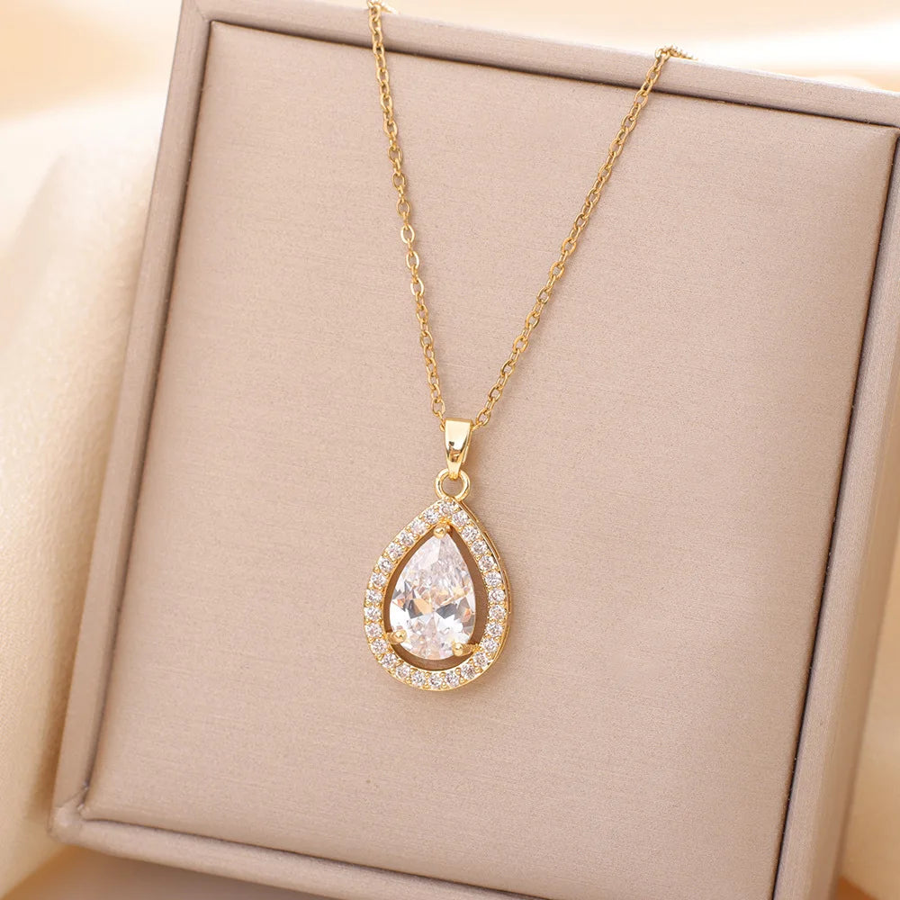 Waterdrop Zircon Pendant Choker Necklace – Gold | Nixie Pendant Necklace Nixie XL2165-2 40cm