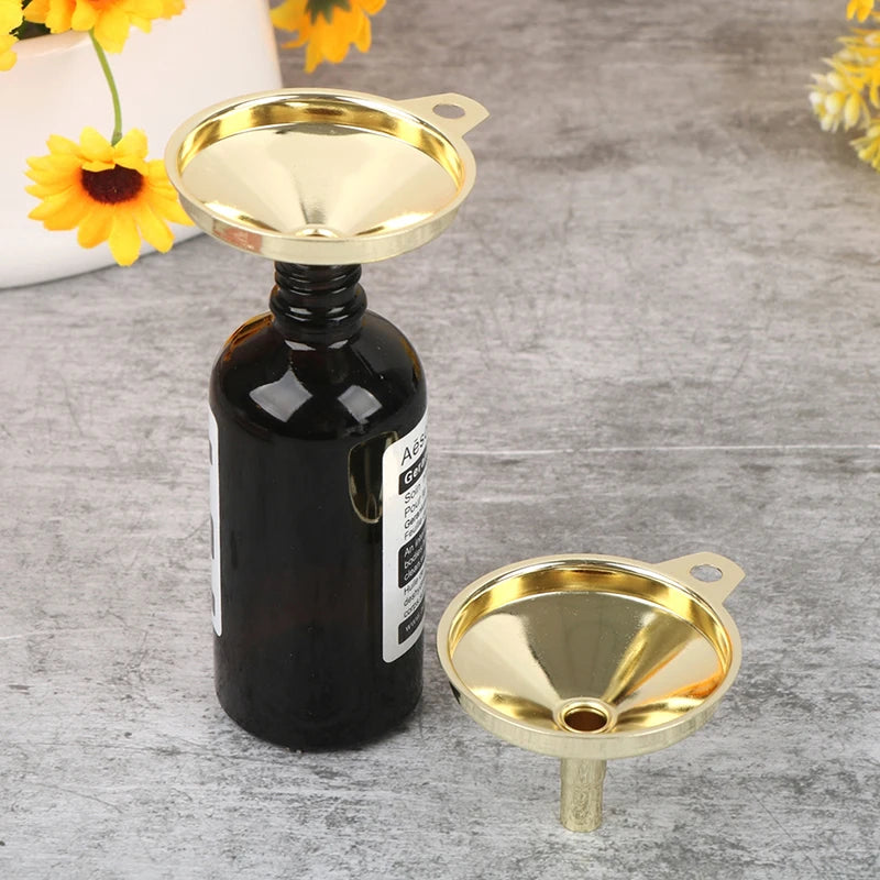 Gold Stainless Steel Kitchen Funnel – Oil & Liquid Dispenser Kitchen Funnel Nixie