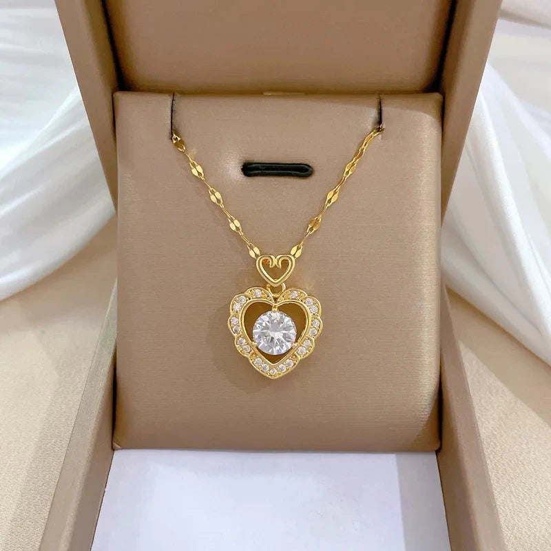 Women's Gold Heart Pendant Necklace – Stainless Steel Choker Pendant Necklace Nixie