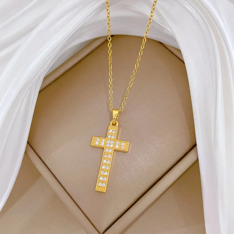 Women's Gold Cross Pendant Necklace – Stainless Steel Choker Pendant Necklace Nixie