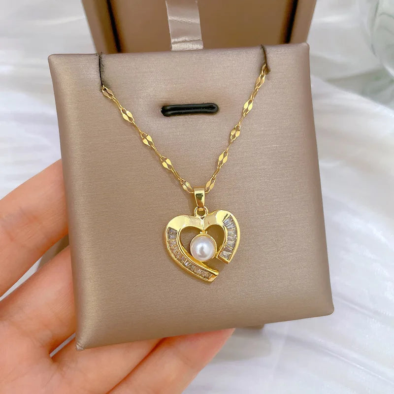 Luxury Heart Pendant Necklace – Gold Stainless Steel Choker Pendant Necklace Nixie