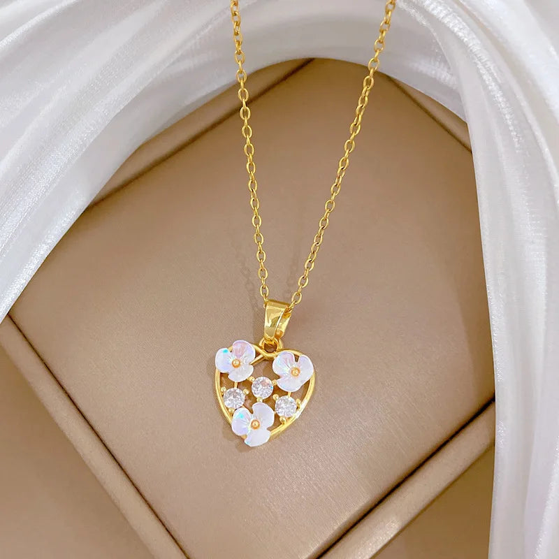 Heart Flower Pendant Choker Necklace – Gold Stainless Steel Pendant Necklace Nixie