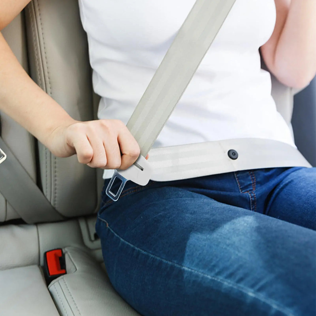 4pcs Silicone Seat Belt Buckle Covers – Anti-Scratch Protector Seat Belt Accessory Nixie