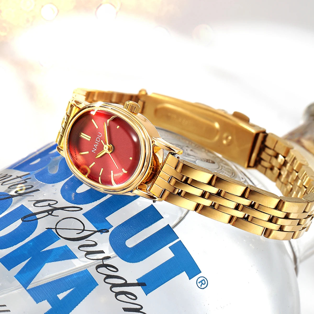 Naidu Artistic Quartz Fashion Watch – Numberless Dial Fashion Quartz Watch Nixie
