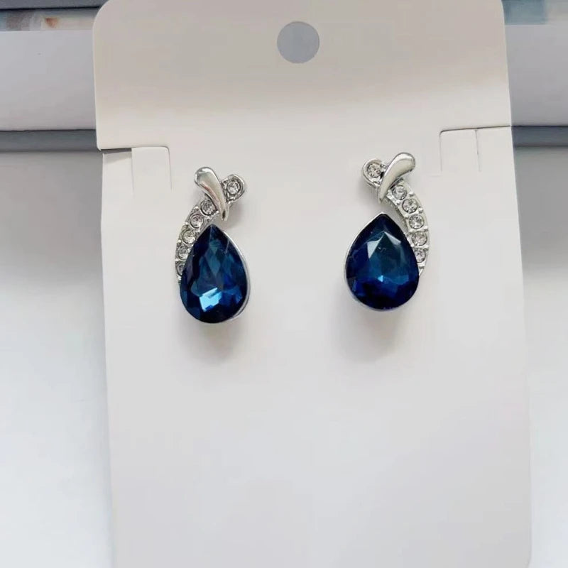 Women's Fish-Shaped Crystal Clavicle Necklace & Earrings Set Jewelry Set Nixie