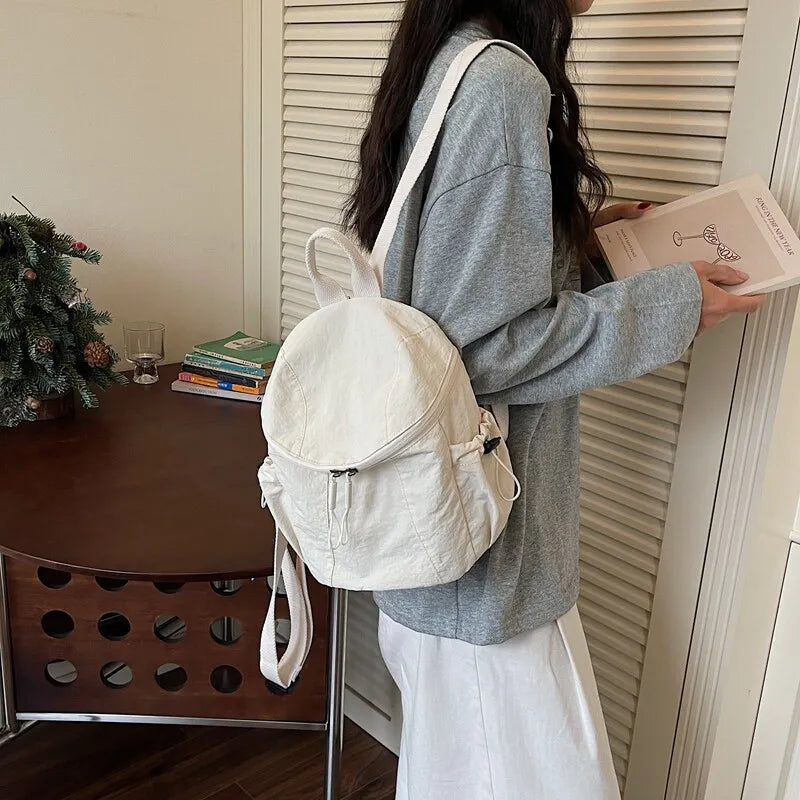 Canvas Backpack Women & Men – Large-Capacity Travel Bag Canvas Backpack Nixie White