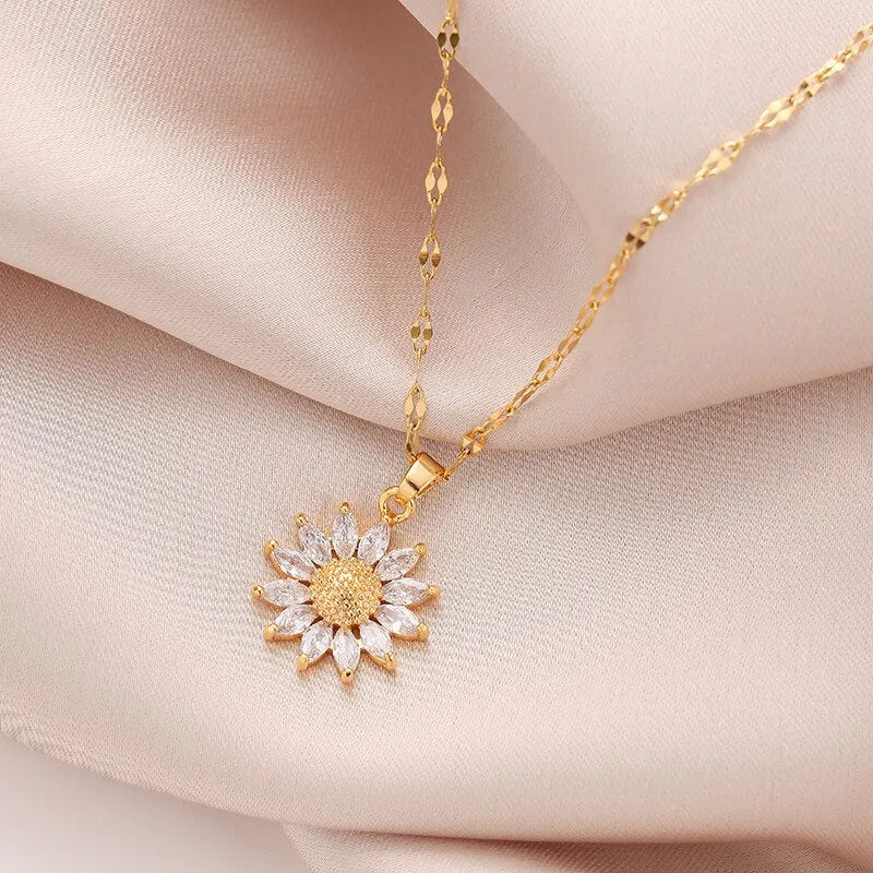 Gold Flower Pendant Necklace with Zirconia for Women Pendant Necklace Nixie Gold plated