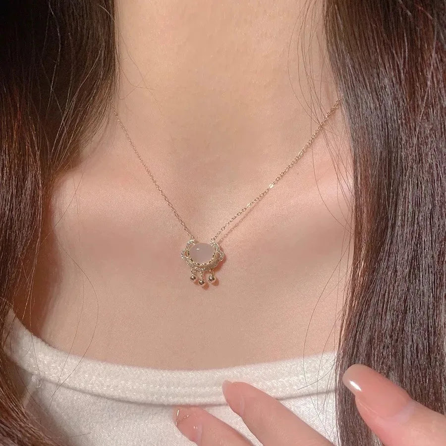 Women's Heart Pendant Necklace – Stainless Steel Clavicle Chain Heart Pendant Necklace Nixie