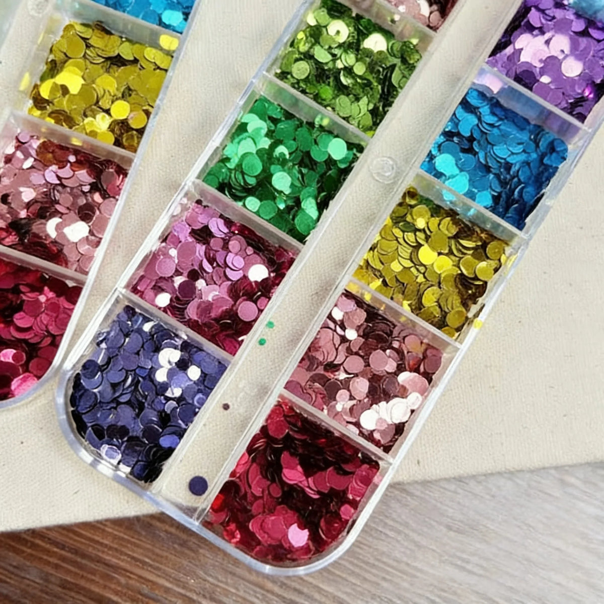 3D Flower Nail Glitter Sequins 12 Grids – Retro Nail Art Charms Nail Art Glitter Nixie