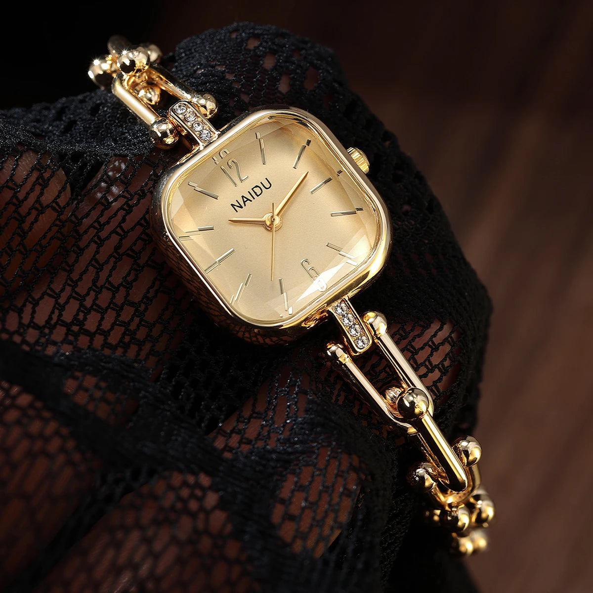 Gold Bohemian Retro Women's Quartz Watch – Roman Numeral Women's Fashion Watch Nixie