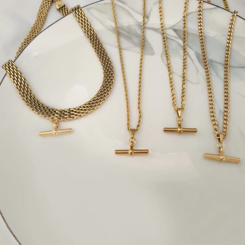 T-Bar Gold-Plated Stainless Steel Collarbone Necklace | Nixie Pendant Necklace Nixie