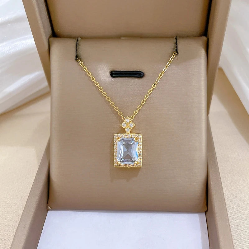 Women's Square Pendant Necklace – Gold Stainless Steel Chain Pendant Necklace Nixie