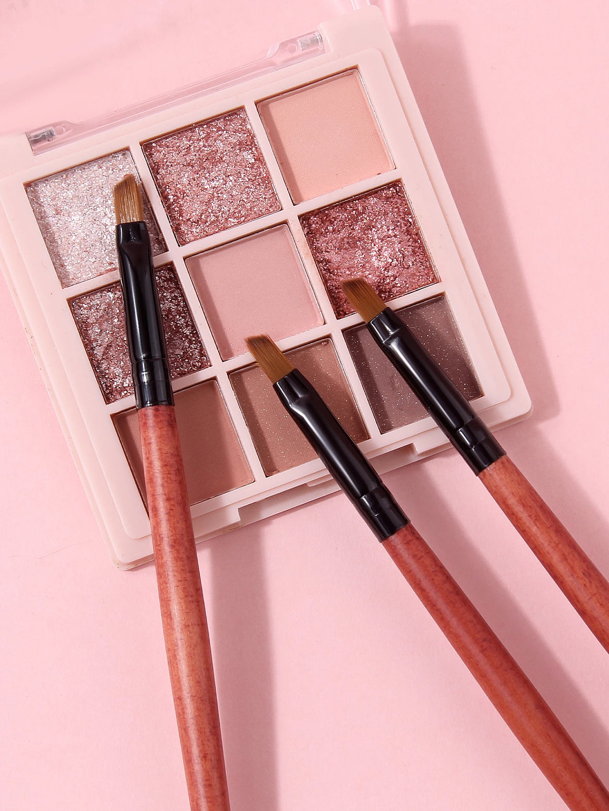 3-Piece Angled Eyeliner & Eyebrow Brush Set – Ultra-Thin Tips Makeup Brush Set Nixie