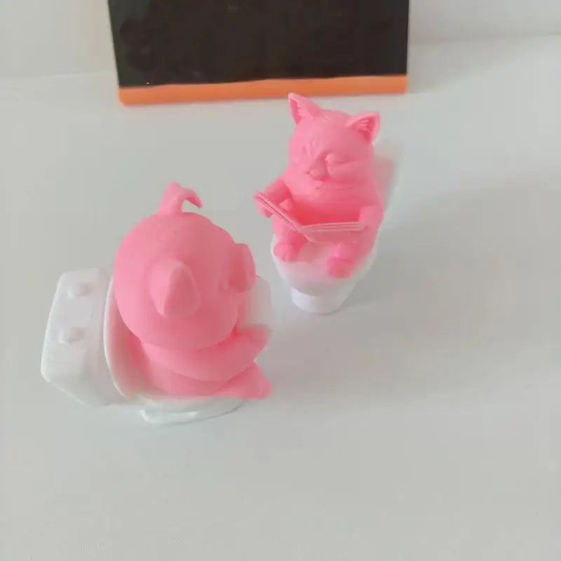 3D Printed Cartoon Pig on Toilet Figurine | Cute Desk Decor Decorative Figurine Nixie