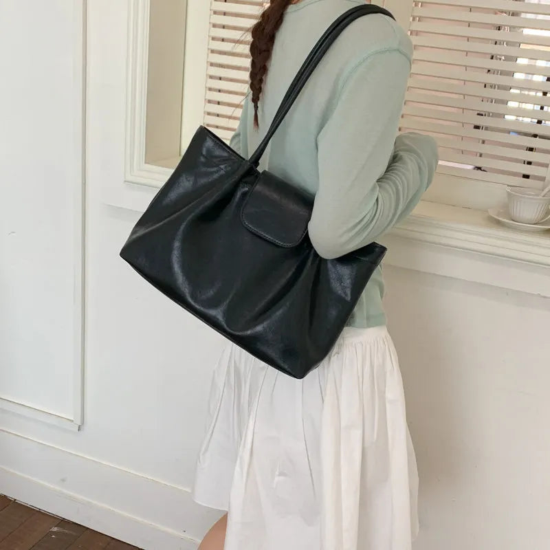 Large Faux Leather Tote Bag for Women – Commuter Shoulder Bag Women's Tote Bag Nixie Black
