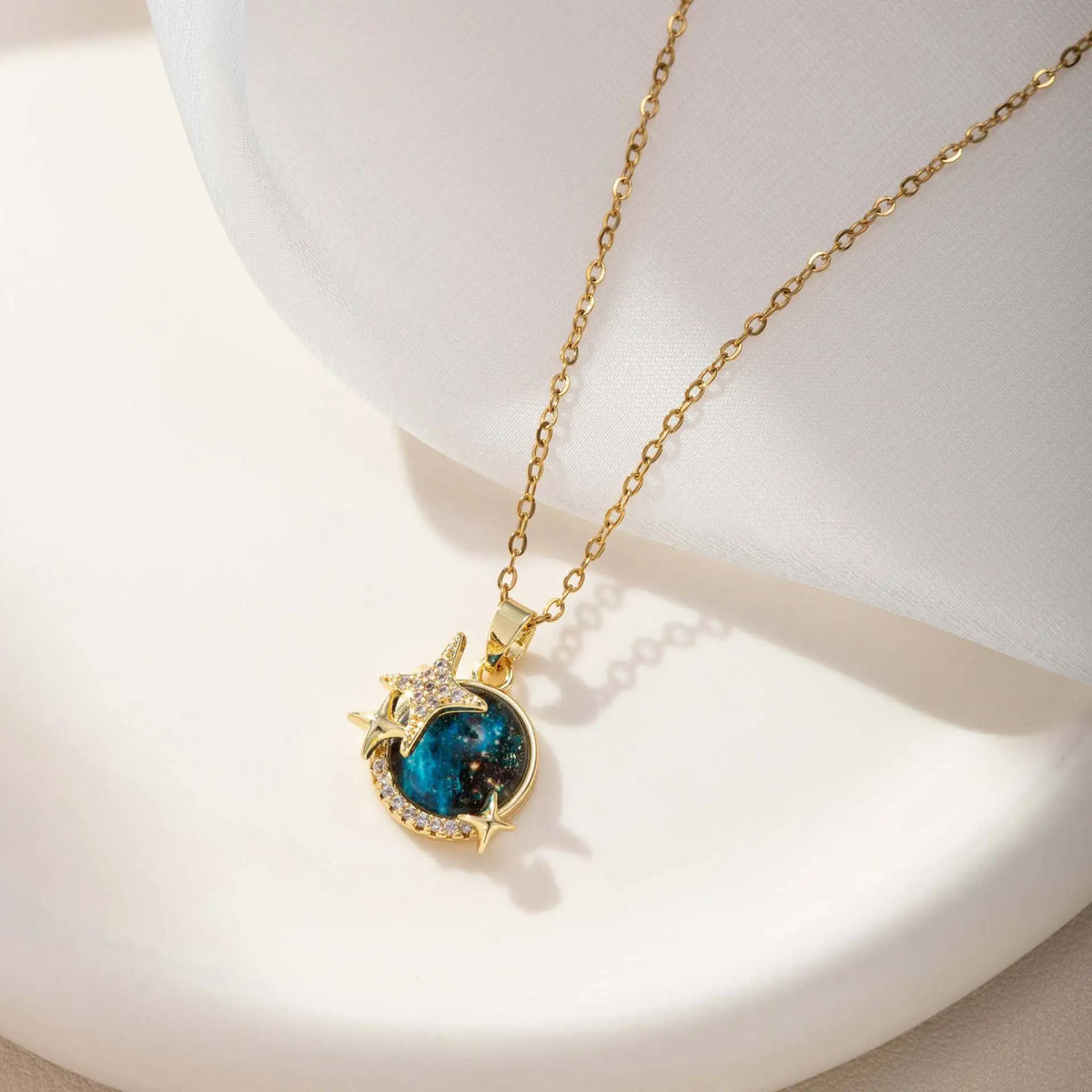 Dream Planet Zircon Pendant Necklace – Women's Stainless Steel Pendant Necklace Nixie