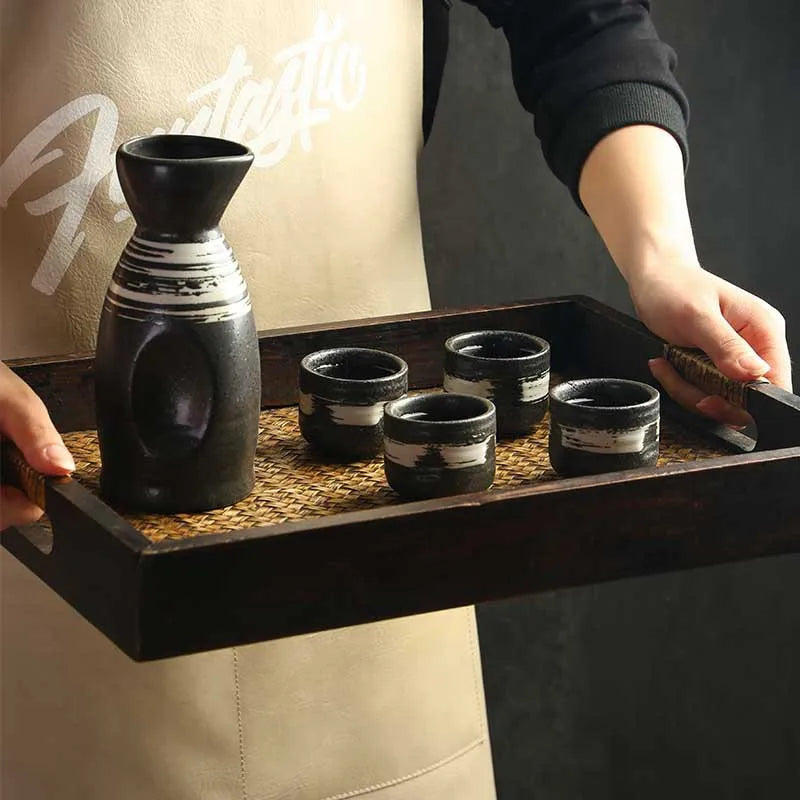 Japanese Ceramic Sake Pot Set – Hand-Painted Barware 190ml/400ml
