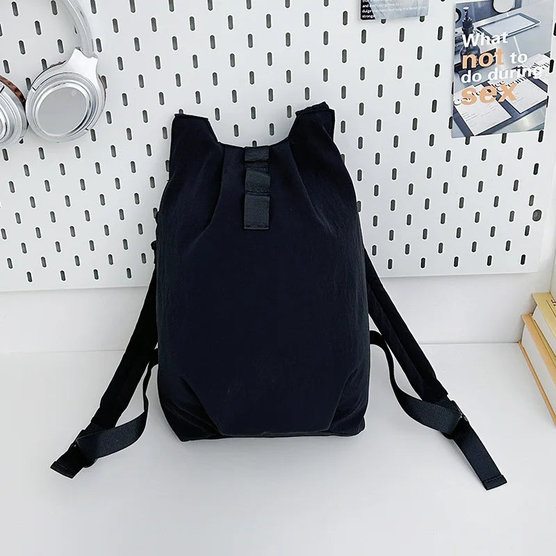 Nixie 20-35L Lightweight Hiking Backpack – Unisex Travel Bag