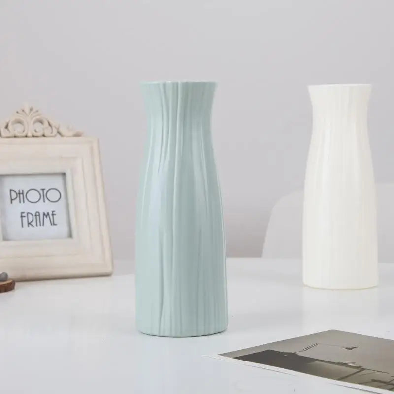 Minimalist Geometric Plastic Vase for Dried & Fresh Flowers Decorative Vase Nixie