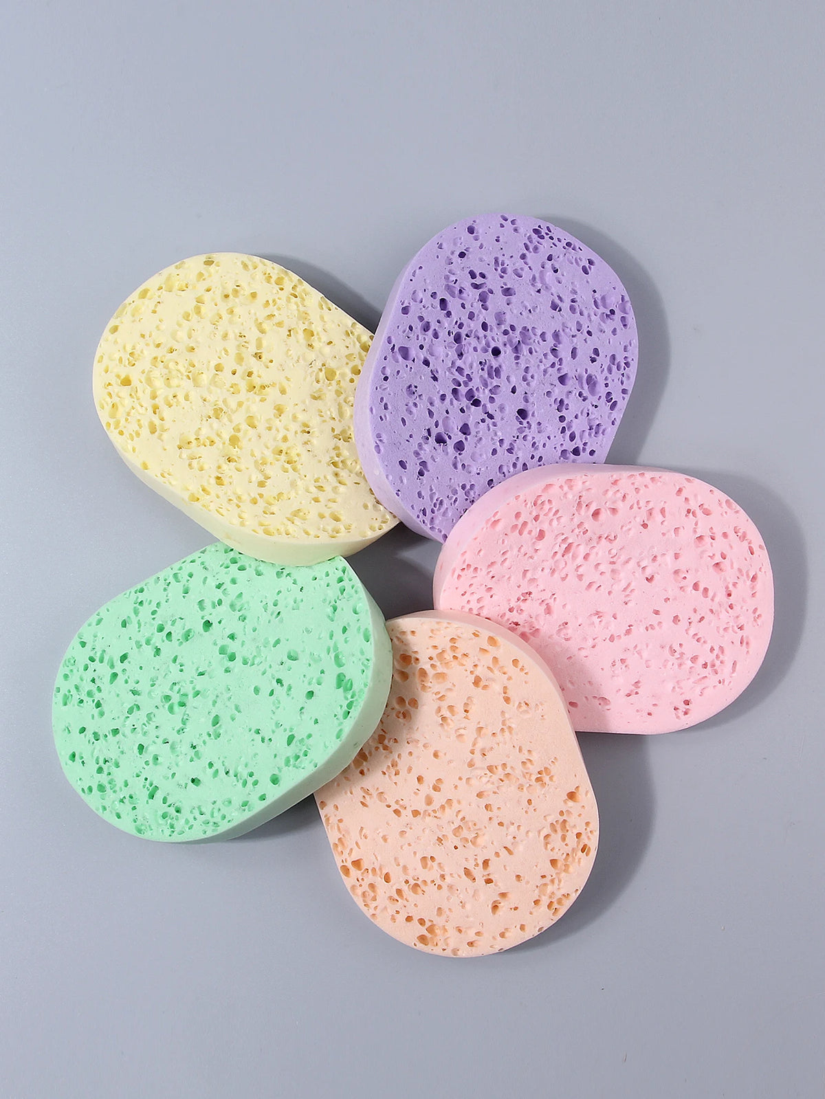 Soft Oval Facial Cleansing Sponge & Makeup Remover Puff