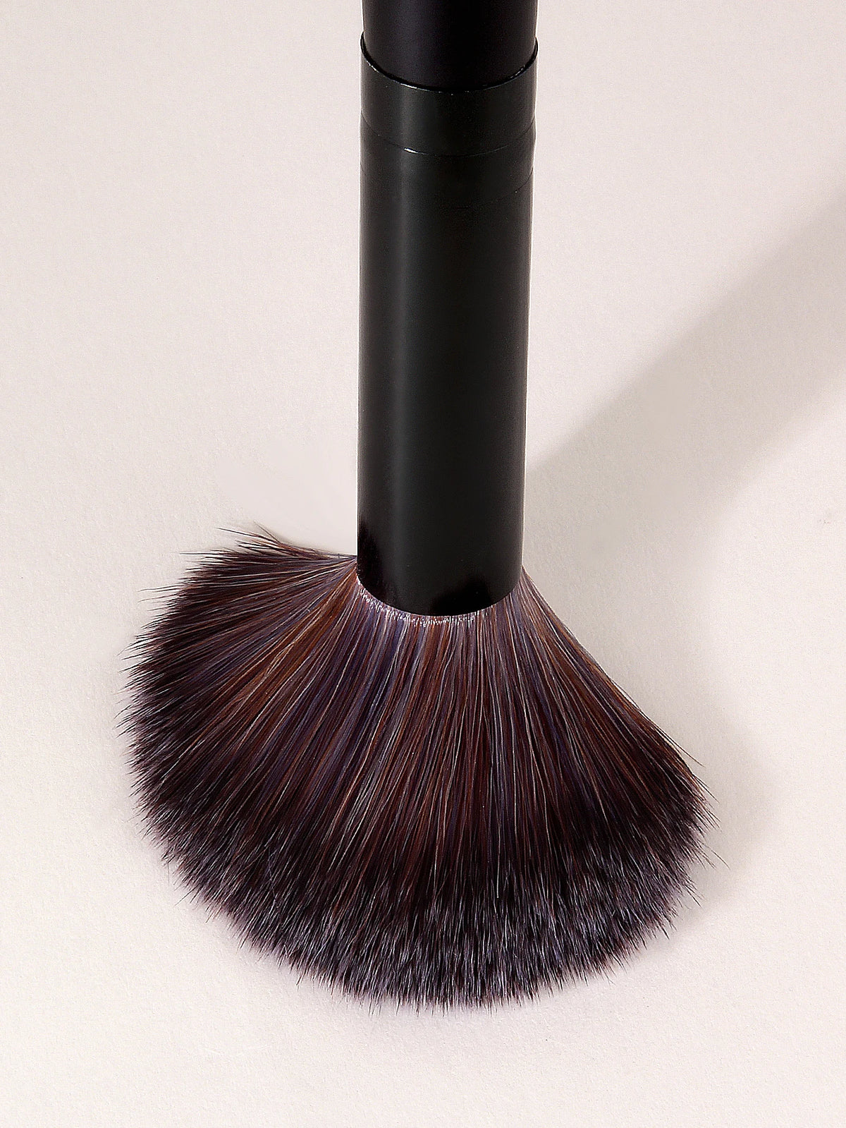 Fluffy Large Flame Blush & Highlighter Makeup Brush Makeup Brush Nixie