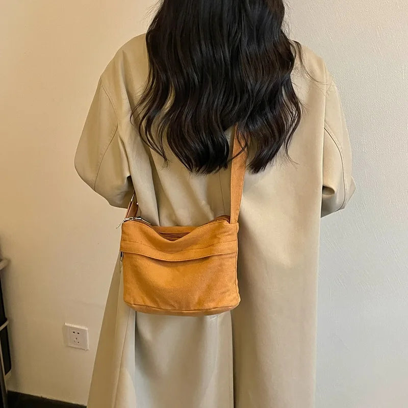 Women's Large Capacity Crossbody Shoulder Bag – Minimalist