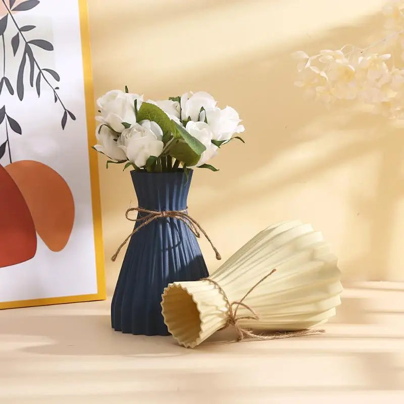 Pleated Origami Foldable Flower Vase | Modern Minimalist Décor Decorative Flower Vase Nixie