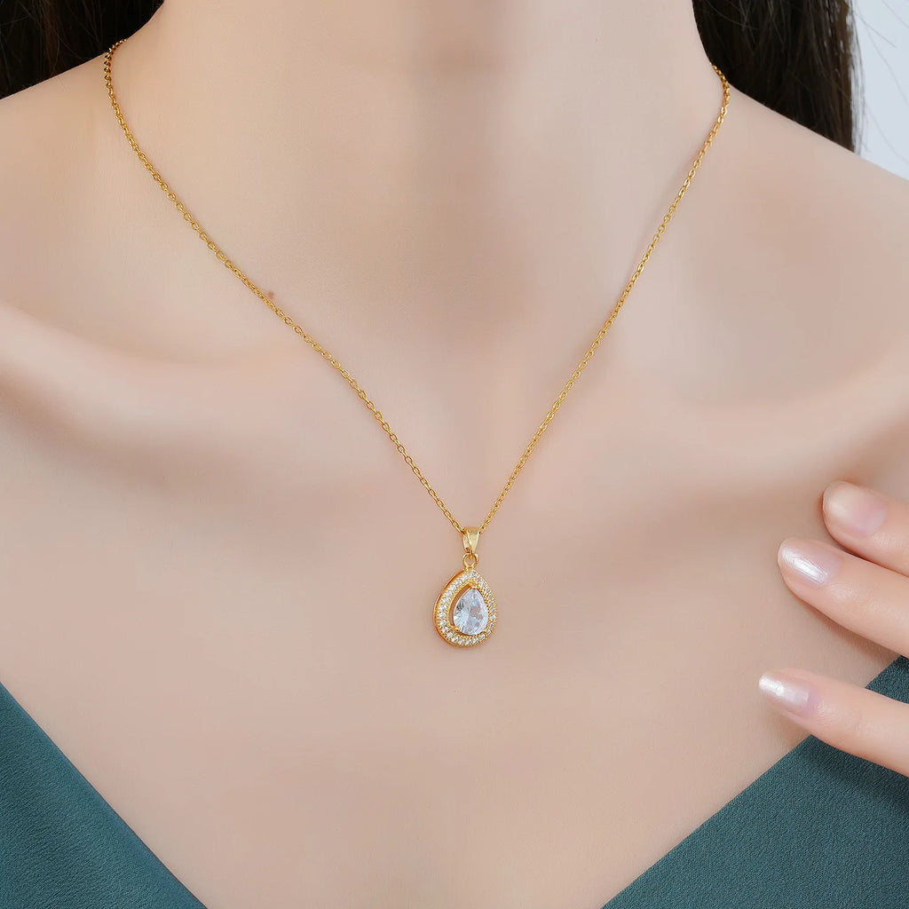 Waterdrop Zircon Pendant Choker Necklace – Gold | Nixie Pendant Necklace Nixie