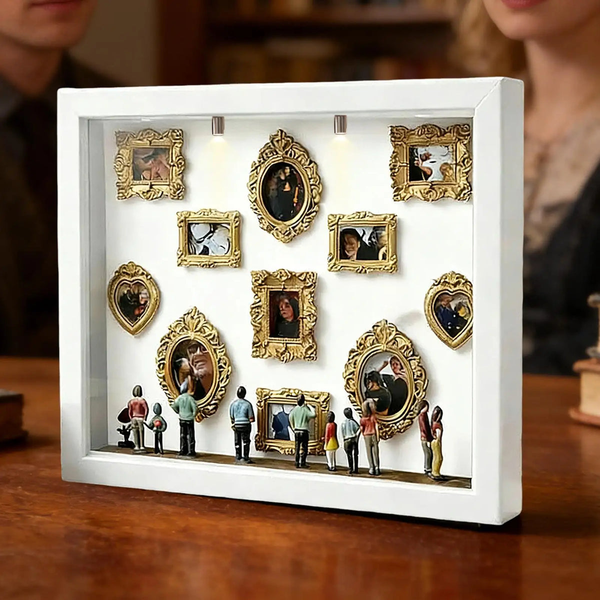 DIY Mini Museum Shadow Box – 11 Frames & 8 Figurines | Nixie