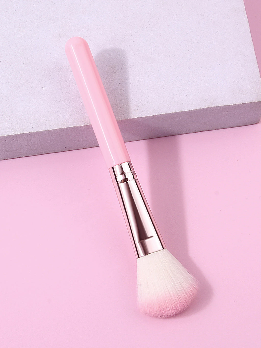 Multi-Functional Blush, Highlight & Smudge Makeup Brush Makeup Brush Nixie