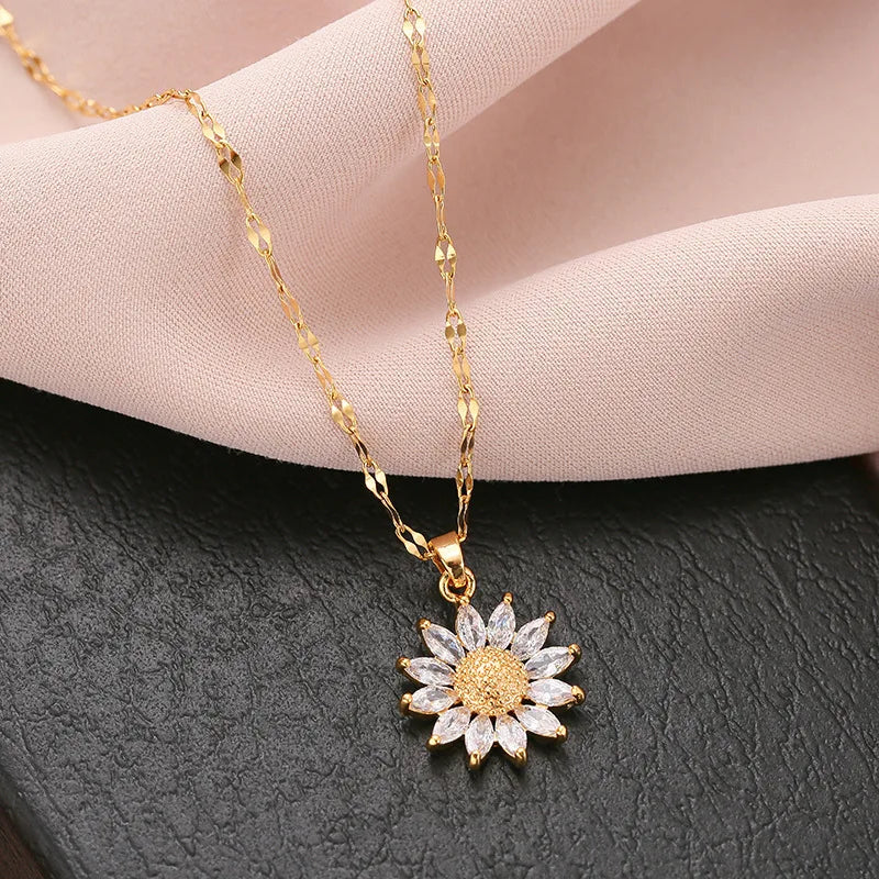 Gold Flower Pendant Necklace with Zirconia | Women's Jewelry Pendant Necklace Nixie