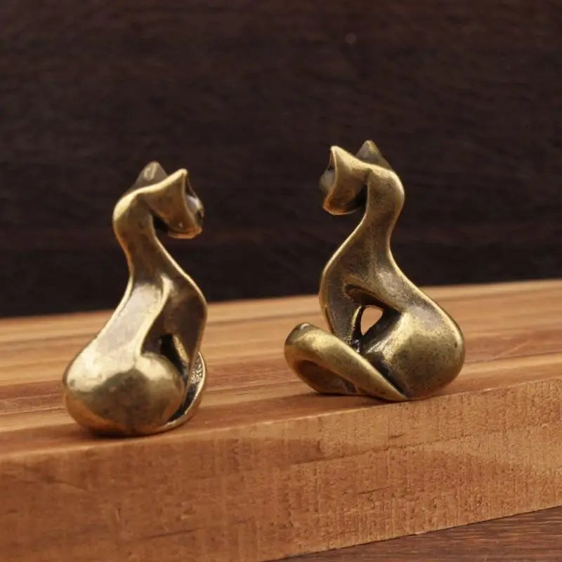 Brass Cat Figurine – Vintage Desktop Sculpture & Home Décor Decorative Figurine Nixie