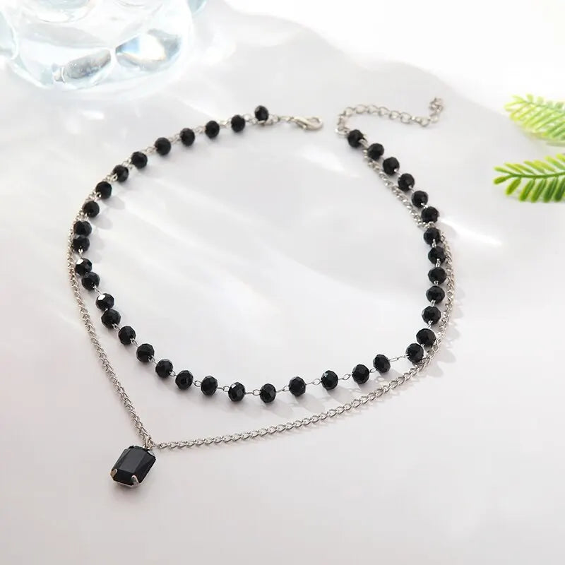Silver-Plated Black Glass Pendant Necklace | Vintage Elegance Pendant Necklace Nixie StyleA