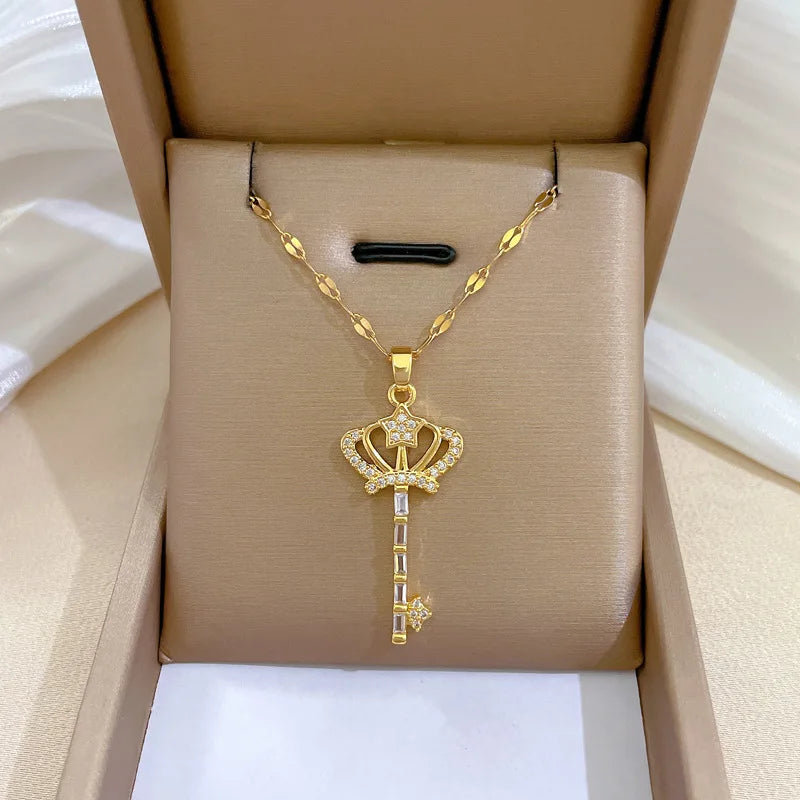 Crown Key Pendant Choker Necklace – Gold Stainless Steel Pendant Choker Necklace Nixie