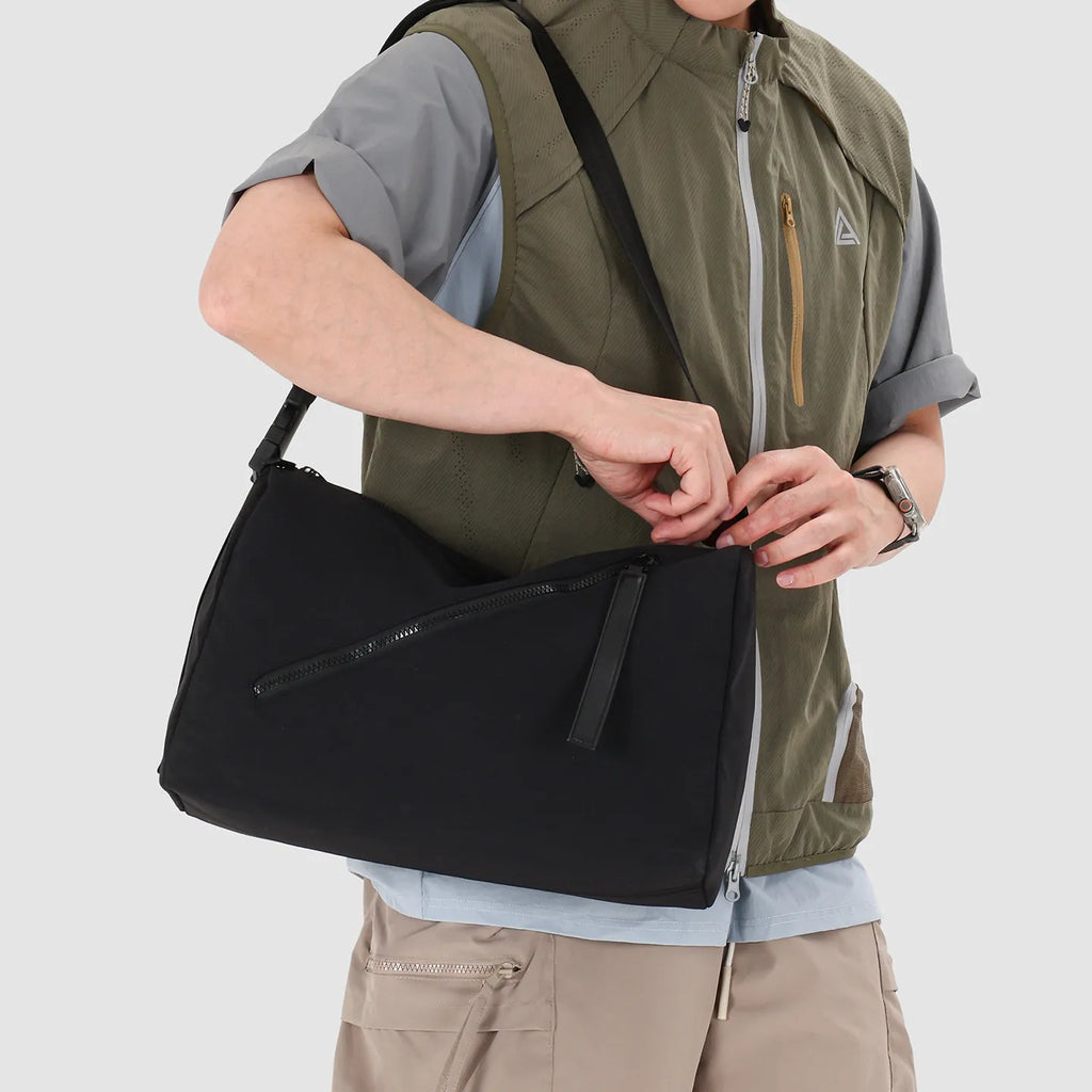 Lightweight Unisex Crossbody Bag – Large Capacity Shoulder Bag