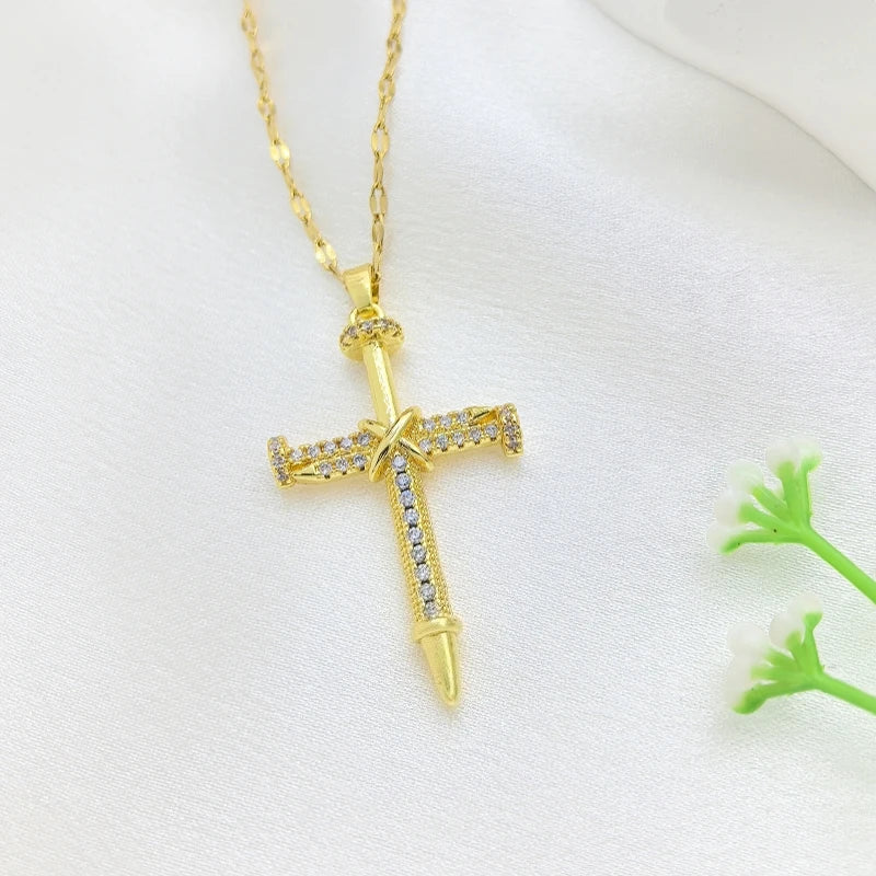 Women's Gold Cross Pendant Necklace – Copper & Stainless Steel Pendant Necklace Nixie