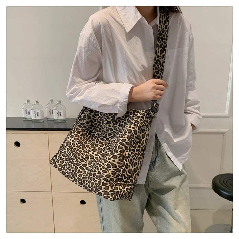 Leopard Print Large Capacity Crossbody Tote Shoulder Bag Crossbody Shoulder Bag Nixie