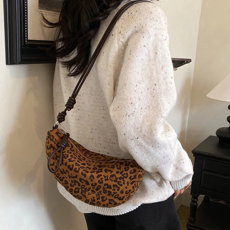 Retro Faux Suede Underarm Crossbody Hobo Bag for Women Crossbody Hobo Bag Nixie