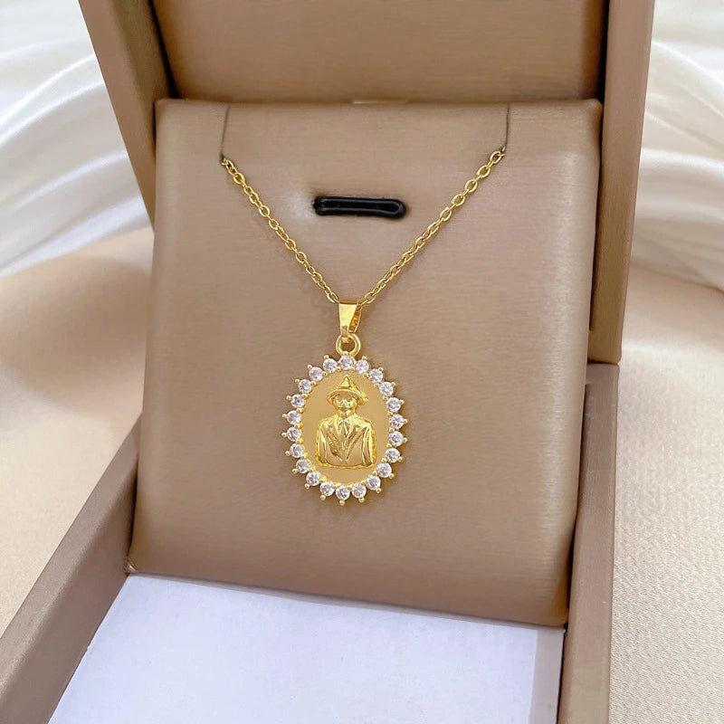 Egg-Shape Portrait Pendant Necklace | Gold Clavicle Chain Pendant Necklace Nixie