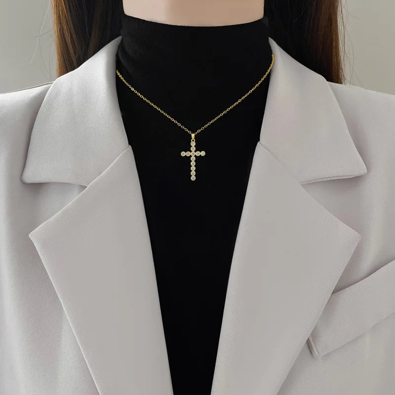 Women's Gold Cross Pendant Necklace – Minimalist Choker Pendant Necklace Nixie