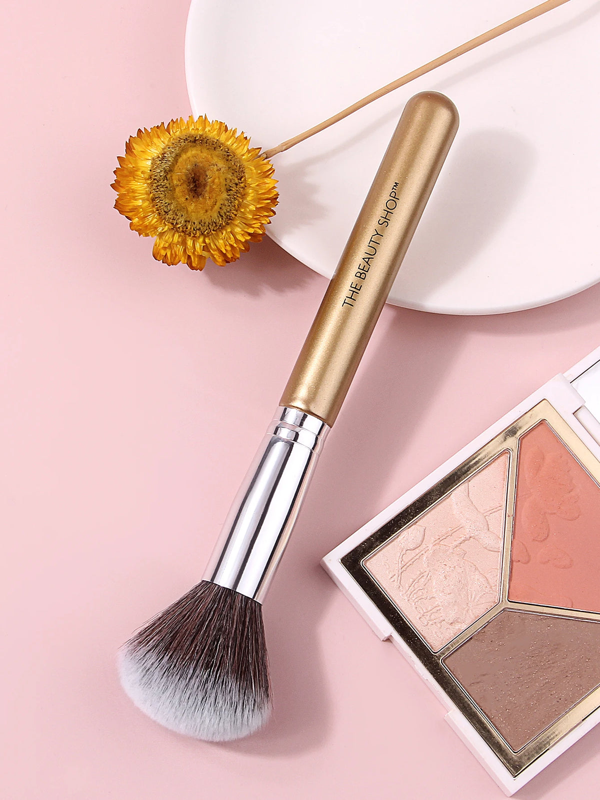 Multi-Purpose Makeup Brush – Blush, Highlight & Contour Makeup Brush Nixie