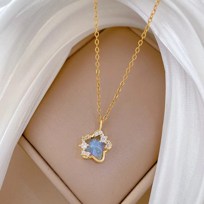 Star Pendant Choker Necklace – Gold Stainless Steel | Nixie Pendant Necklace Nixie