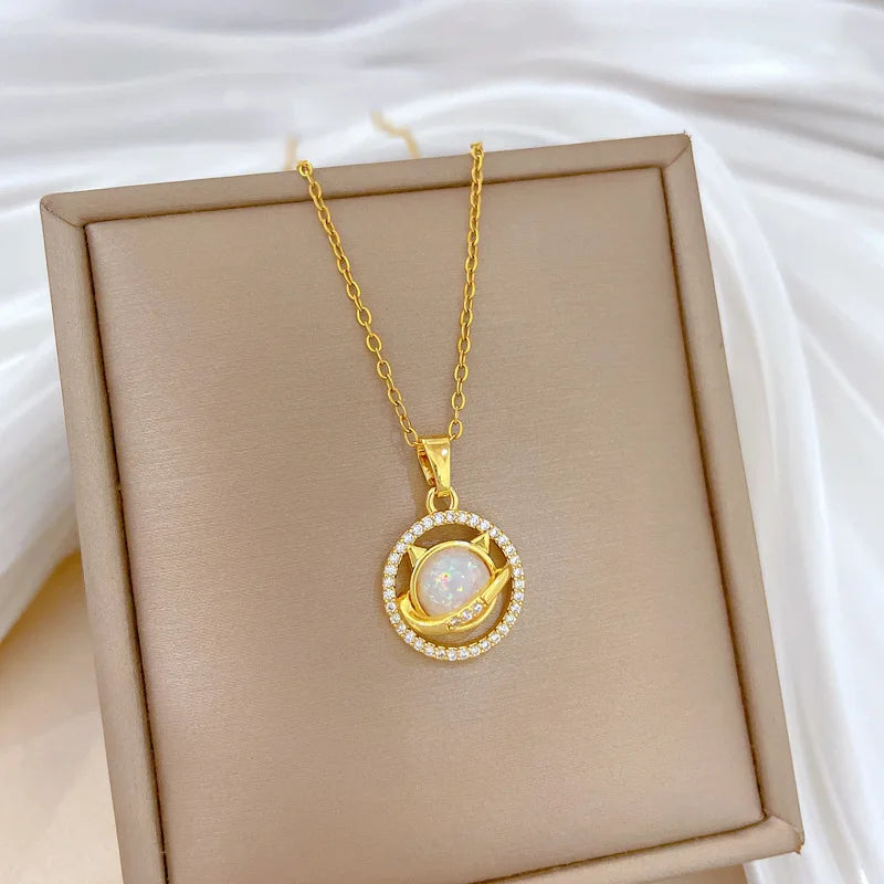 Women's Cat Pendant Choker Necklace – Gold Stainless Steel Pendant Necklace Nixie