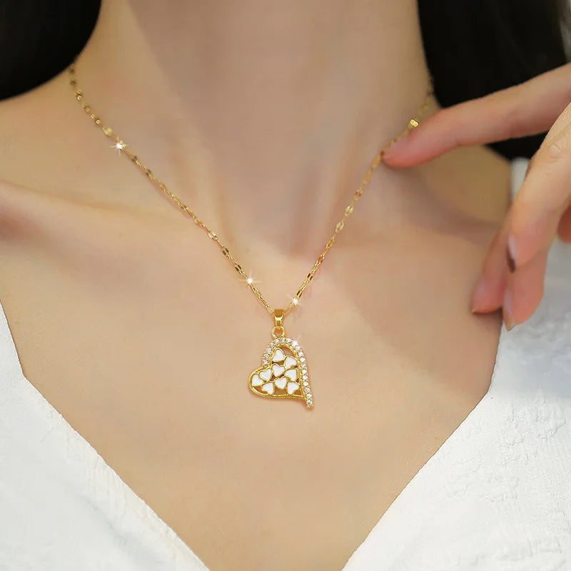 Women's Gold Heart Pendant Necklace – Stainless Steel Choker Pendant Necklace Nixie