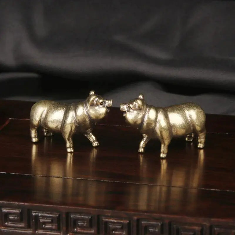 Handcrafted Brass Mini Pig Figurine Retro Desk Ornament Tea Pet Brass Collectible Figurine Nixie