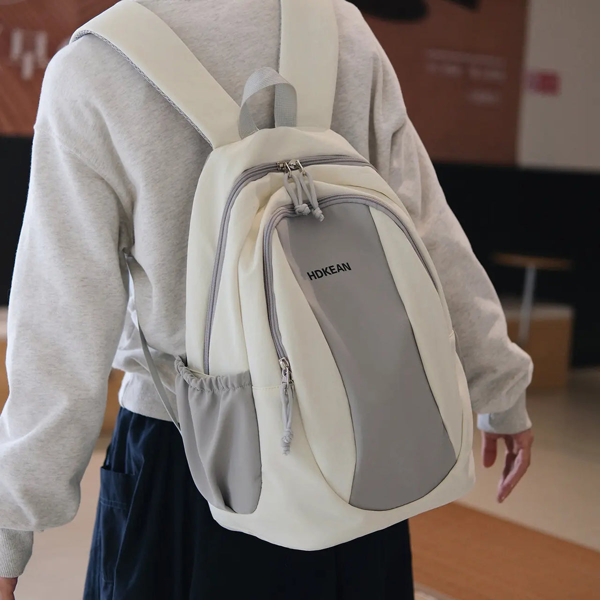 Vintage Color-Block Large Capacity College Backpack – Unisex College Backpack Nixie White