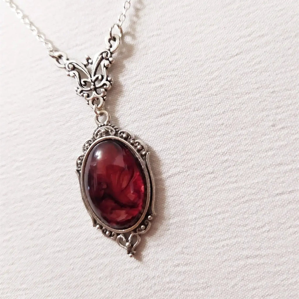 Vintage Oval Embossed Crystal Glass Pendant Necklace Pendant Necklace Nixie