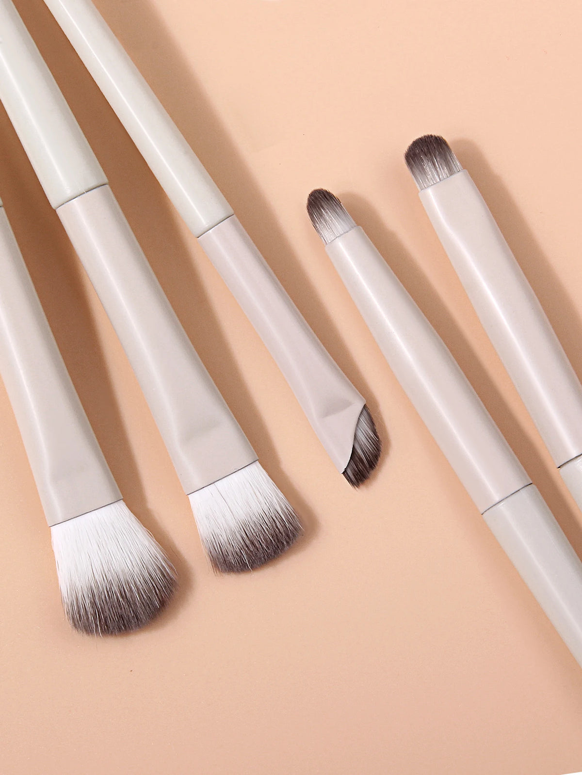7-Piece Soft Makeup Brush Set – Highlighter, Concealer & Eyeshadow Makeup Brush Set Nixie