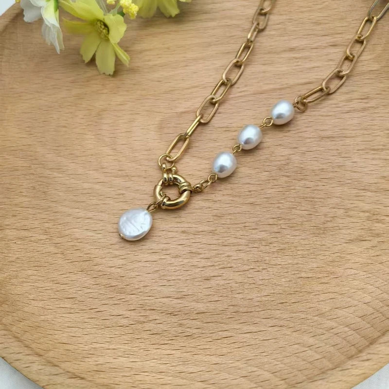 Faux Pearl Pendant Necklace Retro Collarbone Chain for Women Pendant Necklace Nixie